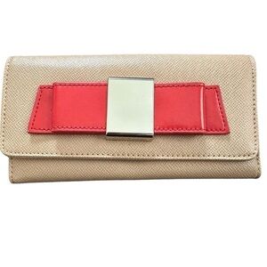 Ivanka Trump wallet with bow
